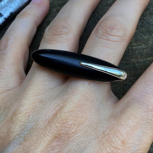 NEW Silver & Onyx Deco Statement Ring - Picture 5 of 9